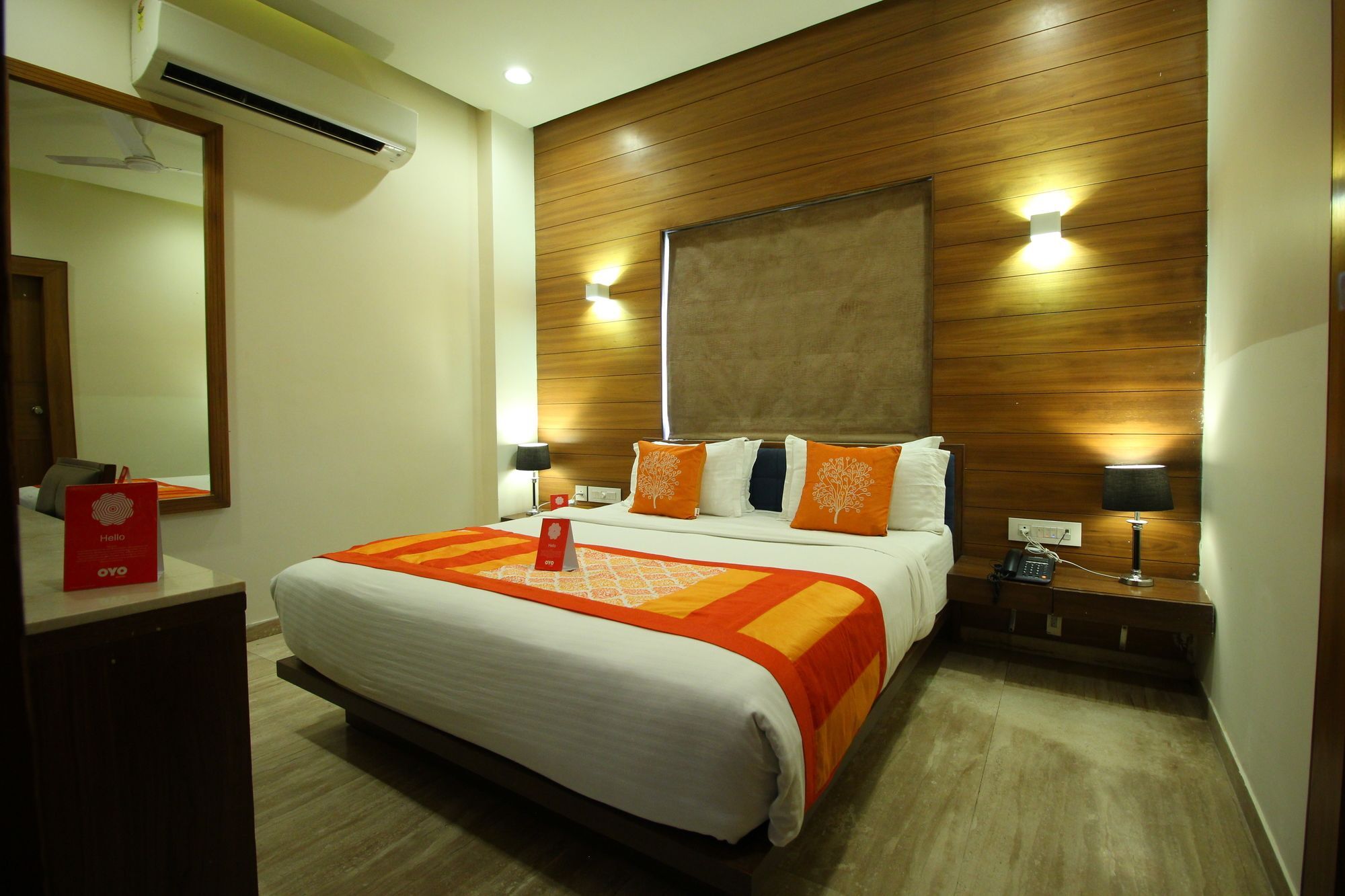 Oyo 8992 Hotel Kyra Ahmedabad Exterior photo