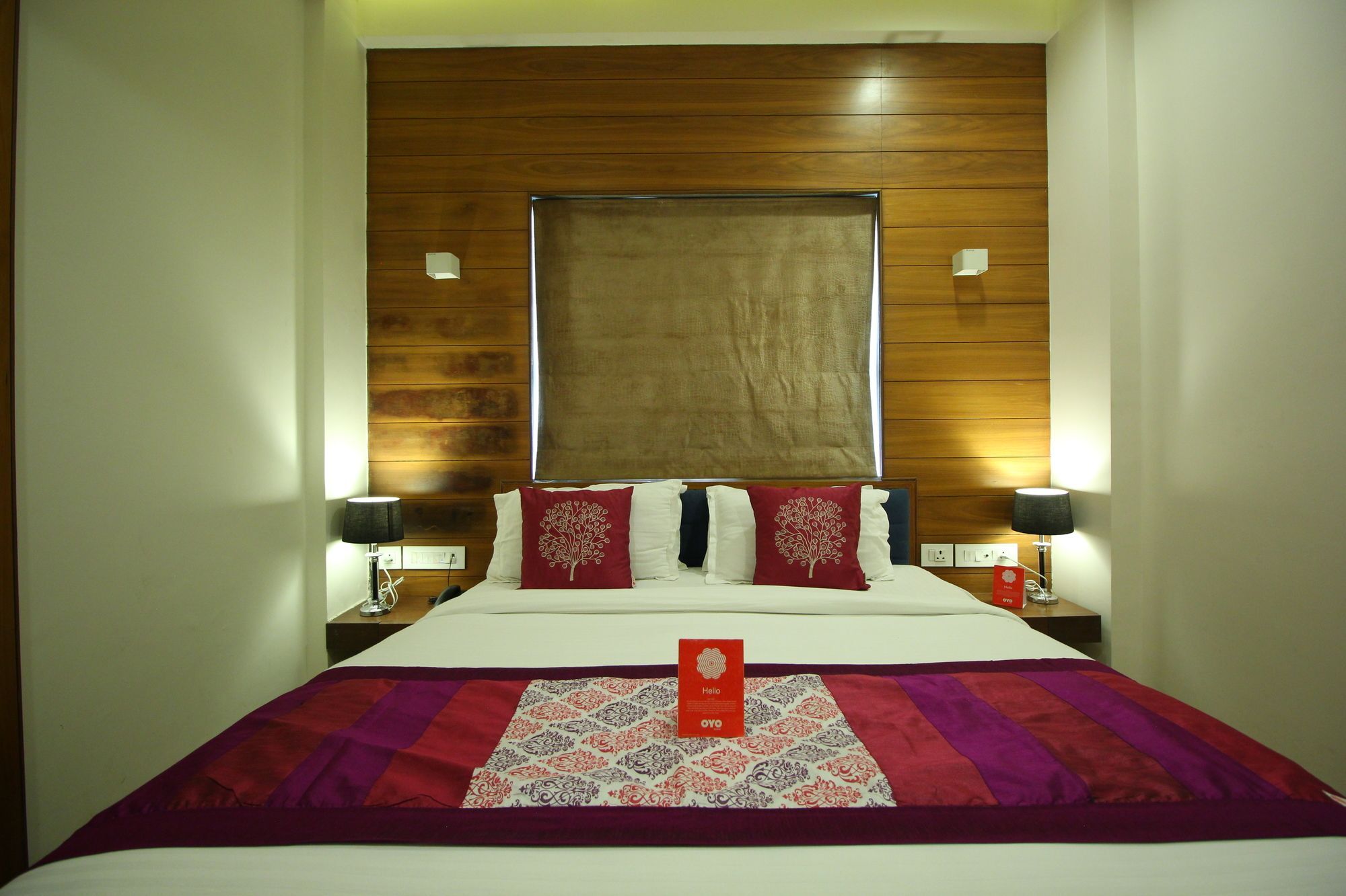 Oyo 8992 Hotel Kyra Ahmedabad Exterior photo