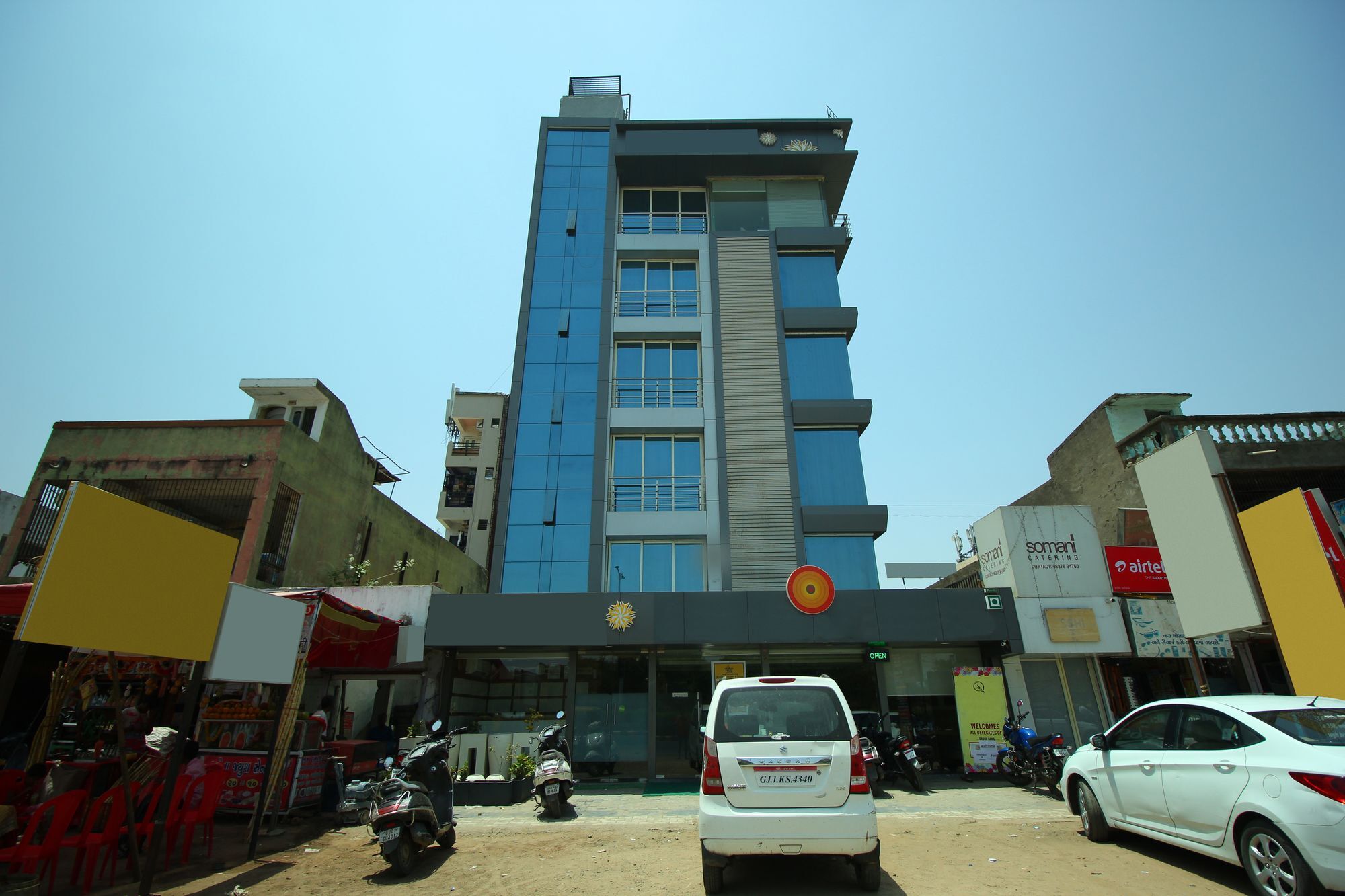 Oyo 8992 Hotel Kyra Ahmedabad Exterior photo
