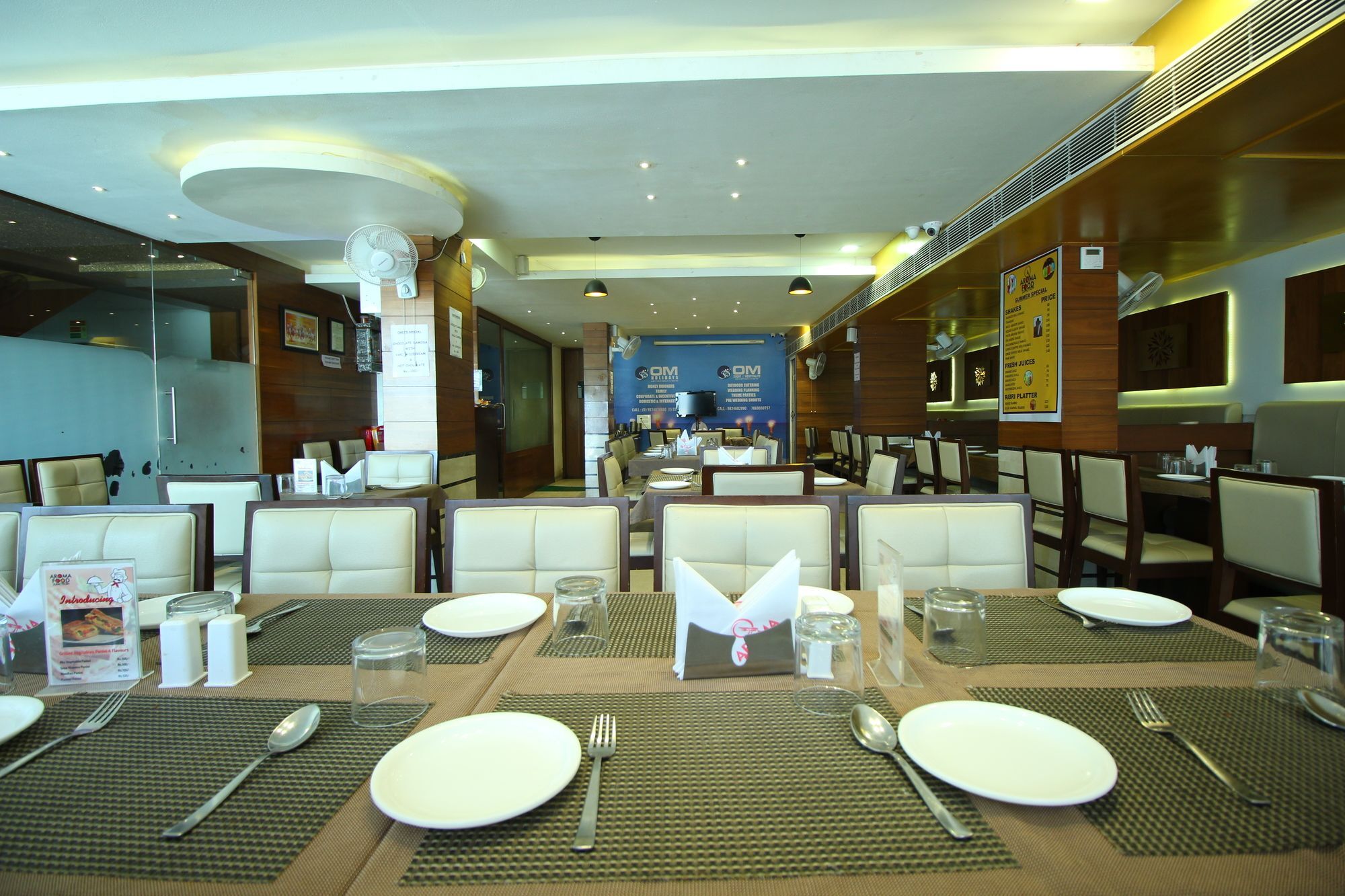 Oyo 8992 Hotel Kyra Ahmedabad Exterior photo